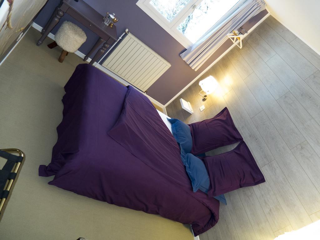 Hotel Au Fil De L'Eau - La Malate Besançon Zimmer foto